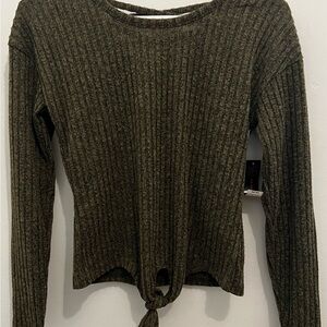 NWT No Boundaries Olive Ribbed Tie-Front Top & Criss-Cross Back